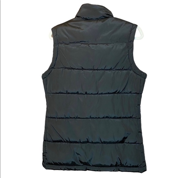 MADDEN GIRL Black Puffer Vest - Picture 3 of 7
